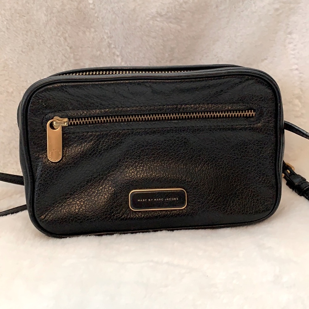Marc by Marc Jacobs MBMJ black leather camera crossbody bag